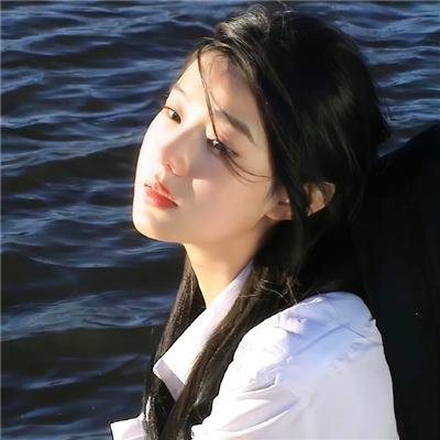 山上的松树